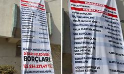 AK Parti’den CHP’ye geçen belediye binasına pankart: 125 milyon TL borç