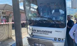 Düzce’de halk otobüsü direğe çarptı: 12 kişi yaralandı