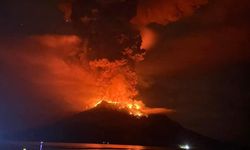 Endonezya'daki Ruang Yanardağı'nın patlaması nedeniyle bölgeden binlerce kişi tahliye edilecek