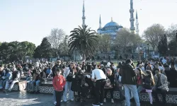 İstanbul'da tarihi yarımadadaki turistik mekanlarda bayram yoğunluğu