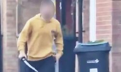 Londra'da kılıçlı saldırgan aracıyla eve daldı: 5 yaralı