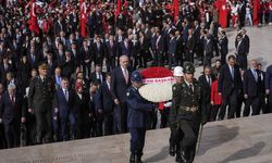 23 Nisan ve TBMM'nin 104'üncü yılı kutlanıyor: Devlet erkanı Anıtkabir’i ziyaret etti