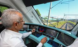 Bakan Uraloğlu: Milli elektrikli tren seti 1 yılda 575 bin yolcu taşıdı