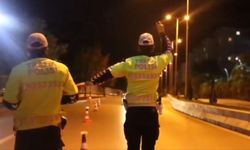 Bursa'da polise direnen alkollü sürücü: İyi, hayırlı olsun