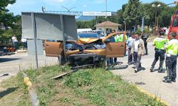 Zonguldak'ta araçlar çarpıştı; 1 ölü, 1 yaralı