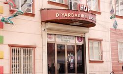 Diyarbakır'da Anneler Günü’ne evlat nöbetinde buruk girdiler