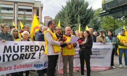 Öğretmenlerden MEB önünde ‘müfredat’ protestosu: Laiklik ve bilim karşıtı