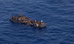 Çanakkale açıklarında 29 düzensiz göçmen kurtarıldı