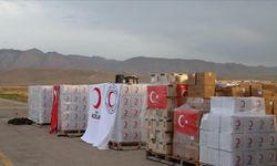 Türkiye, Afganistan'a 24 tonluk insani yardım gönderdi