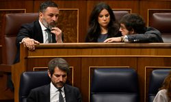 İspanya'da ayrılıkçı Katalanlara af getiren yasa tasarısı Mecliste kabul edildi
