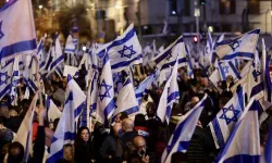 Netanyahu ve kabine üyelerine İsrailler tepki gösterdi