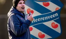 Heerenveen, teknik direktörlüğe Robin van Persie'yi getirdi