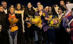 Kobani davası: Sebahat Tuncel, Ayla Akat, Ayşe Yağcı, Meryem Adıbelli tahliye edildi
