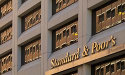 S&P, Türkiye'nin kredi notunu yükseltti