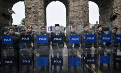 İstanbul Taksim'de 1 Mayıs'ı kutlamak isteyen 210 kişi gözaltına alındı