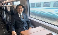 Güney Kore Büyükelçisi Jeong, Eskişehir'den Ankara'ya dönüşte araç yerine YHT'yi tercih etti