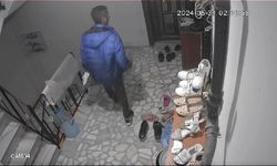 Sultangazi'de hırsızlık anları kameralara yansıdı