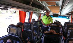 Kütahya'da bayram tatili dönüşü şehirler arası otobüslerde yolculara 'emniyet kemeri' uyarısı