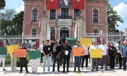 Edirne'de üniversite öğrencilerinden toplu taşımaya zam protestosu