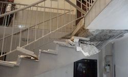 Erzurum'da binanın merdivenleri çöktü; mahsur kalanlar kurtarıldı