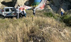 Nevşehir'de sıcak hava balonu, ters rüzgarda kayalıklara indi