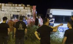 Tuğla yüklü TIR’daki gizli bölümde 30 kaçak göçmen yakalandı