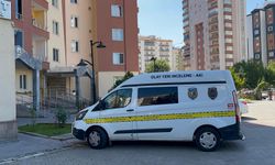 Kayseri'de 9'uncu kat penceresinden düşen çocuk ağır yaralandı