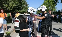 Mardin'de sınav giriş belgesini unutan öğrenciyi YKS'ye polis yetiştirdi