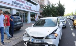 Nevşehir’de 3 araç zincirleme kaza yaptı: Sınava giden öğrencileri polis yetiştirdi