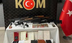 İzmir'de oto galerici görünümlü tefeciliğe 14 gözaltı