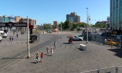 Taksim Meydanı'na yaya girişi kapatıldı