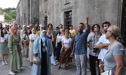 Turistik Tatvan Treni'nin yolcuları Bitlis’te tarihi mekanları gezdi