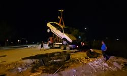 Antalya'da sulama kanalına devrilen otomobildeki 1 kişi öldü, 4 kişi yaralandı