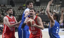 A Milli Erkek Basketbol Takımı hazırlık maçında Fransa'ya mağlup oldu