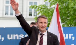Almanya'da aşırı sağcı siyasetçiye yasaklı Nazi sloganı kullandığı için ikinci para cezası