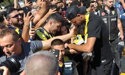 Fenerbahçe'nin yeni golcüsü Youssef En-Nesyri, İstanbul’a geldi