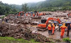 Hindistan'ın güneyinde meydana gelen toprak kaymalarında ölü sayısı 148'e çıktı