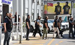 İzmir'de 2 kişinin ölümüne ilişkin gözaltına alınan 3 şüpheli adli kontrol şartıyla serbest bırakıldı