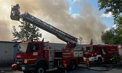 Kayseri’de ot yangını, kağıt fabrikasına sıçradı