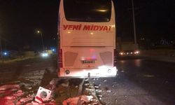 Konya’da çarpışan 2 yolcu otobüsünden 1'i refüje çıktı