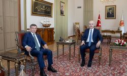 TBMM Başkanı Kurtulmuş, Davutoğlu ile ‘yeni anayasa’yı görüştü