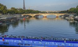 Paris Olimpiyatları'nda triatlon etkinliği, Seine Nehri'nin kirlilik seviyesi nedeniyle iptal edildi