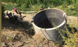 Serinlemek için girdiği su kuyusunda boğuldu