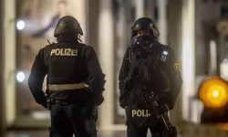 Almanya'da 535 aşırı sağcı hakkında yakalama kararının bulunduğu açıklandı