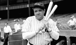 Babe Ruth'un New York Yankees forması açık artırmada 24 milyon dolara satıldı