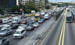 İstanbul'da metrobüs yolundaki 'Beyaz Yol' çalışmasının 3. etabı tamamlandı