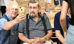 Cihat Tamer'in oğlunun cenaze töreninde selfie rezaleti