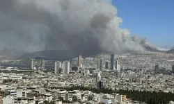 İzmir'deki yangında 87 ev ve 45 iş yeri boşaltıldı, 16 ev yandı