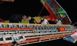 Kahramanmaraş'taki lunaparkta kamikaze oyun aletinde 23 kişi asılı kaldı