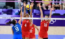 A Milli Kadın Voleybol Takımı, İtalya'ya 3-0 mağlup oldu